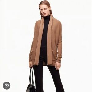 Aritzia Babaton • size small